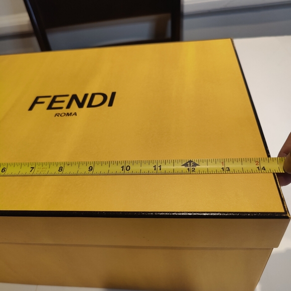 FENDI Large Box Authentic - Picture 7 of 9